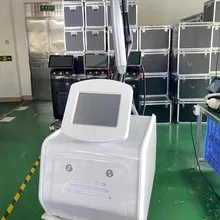 2000W Na Yag l-aser Q Switch Beauty Instrument to Remove Pigments Tattoo Especkle Acne Scar stretch marks Remoavl 3 Wavelengths